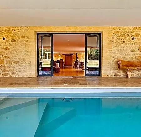 Le Petit Paradis 24 Hotel 3*